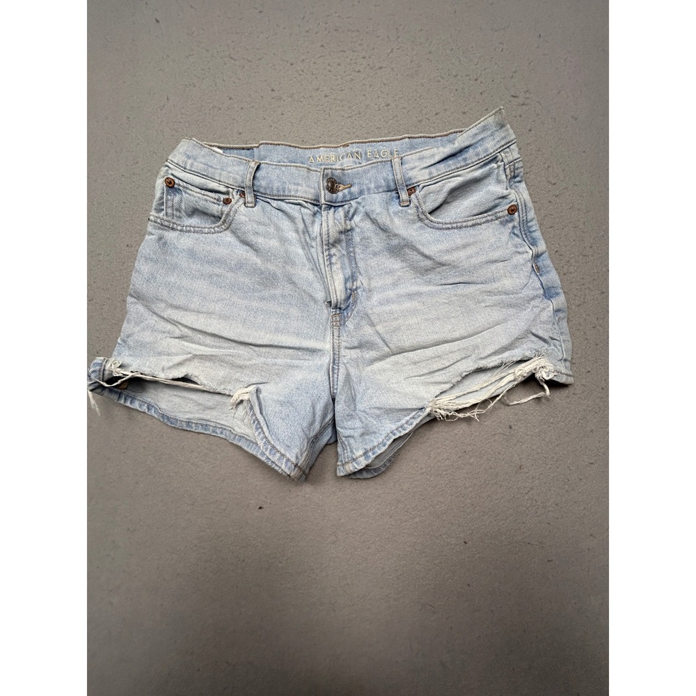 American Eagle Shorts Denim Light Wash 8 W31 Womens